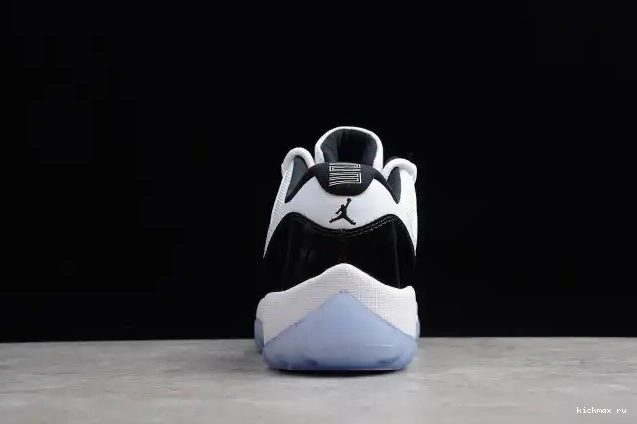Rep Low Retro Air 528895-153 